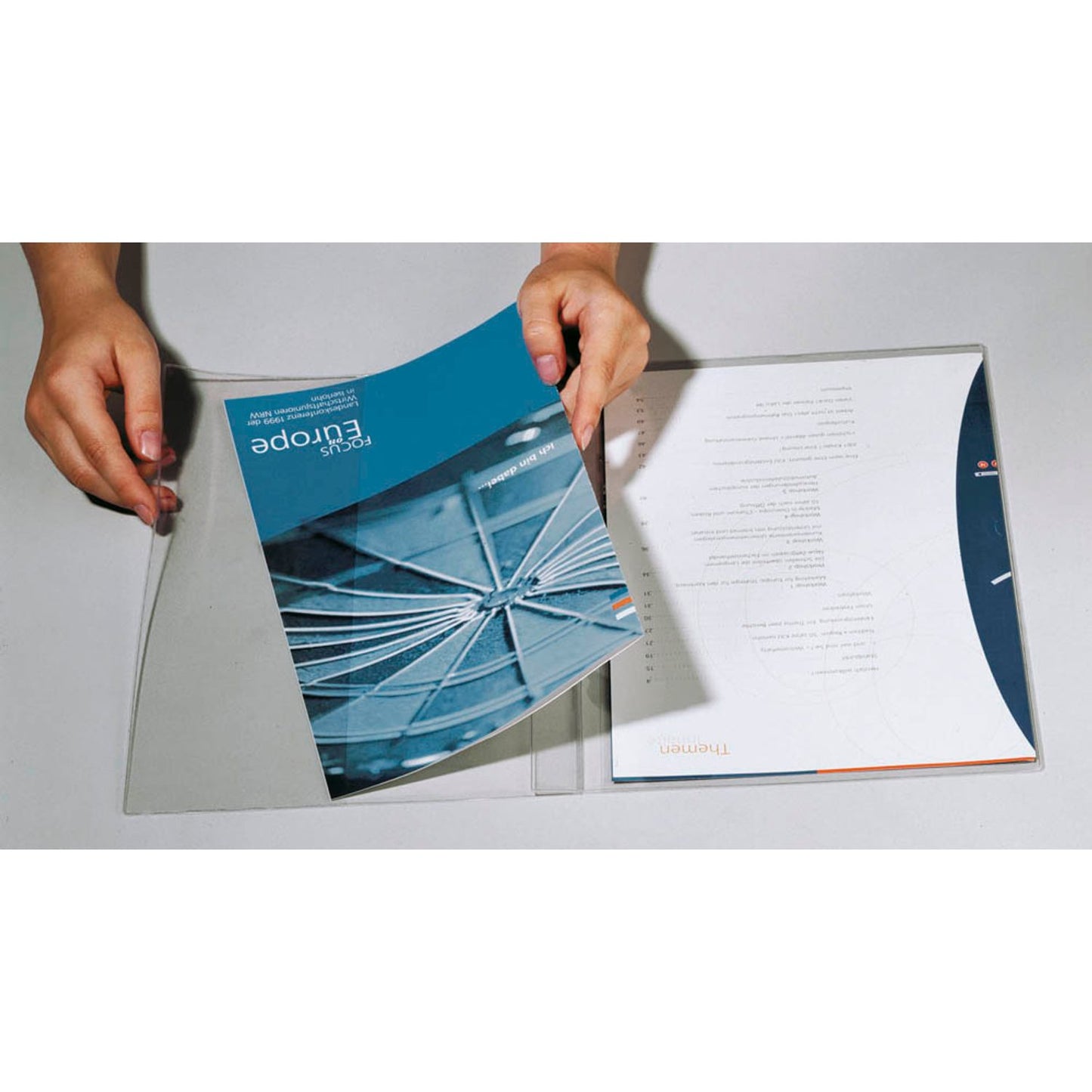 DURABLE Präsentationshefter transparent DIN A4 | 251219 | 1 Pack = 25 St.