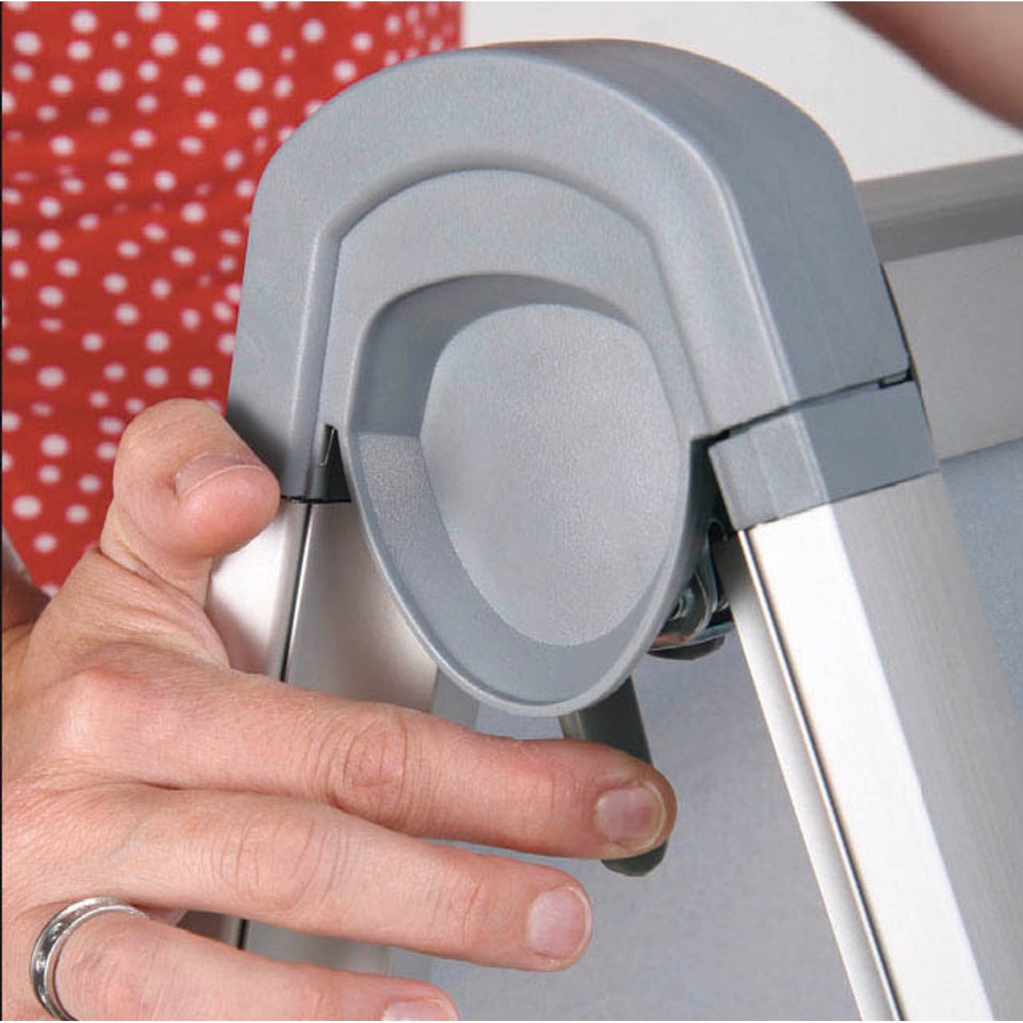FRANKEN Kundenstopper Outdoor PRO silber DIN A1 2 Fächer | BS1309
