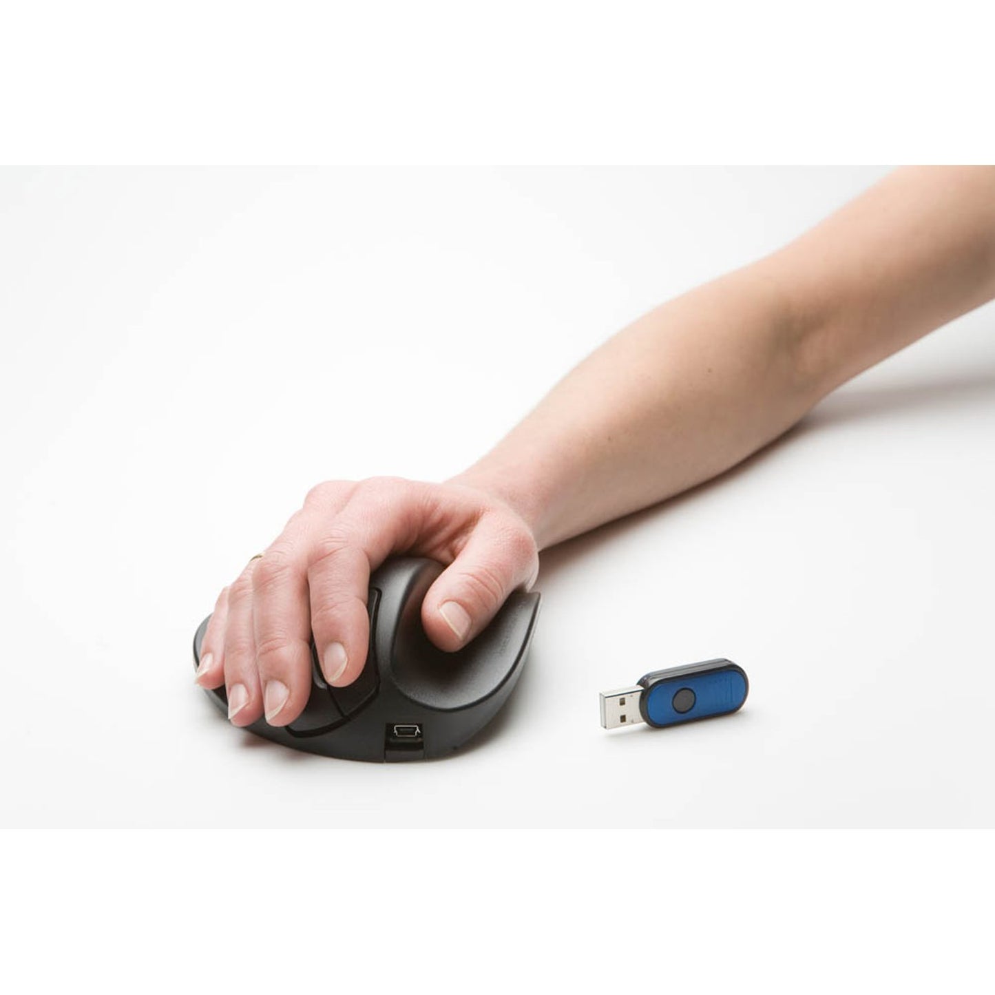 HANDSHOEMOUSE Hippus M Maus ergonomisch kabellos schwarz | M2UB-LC