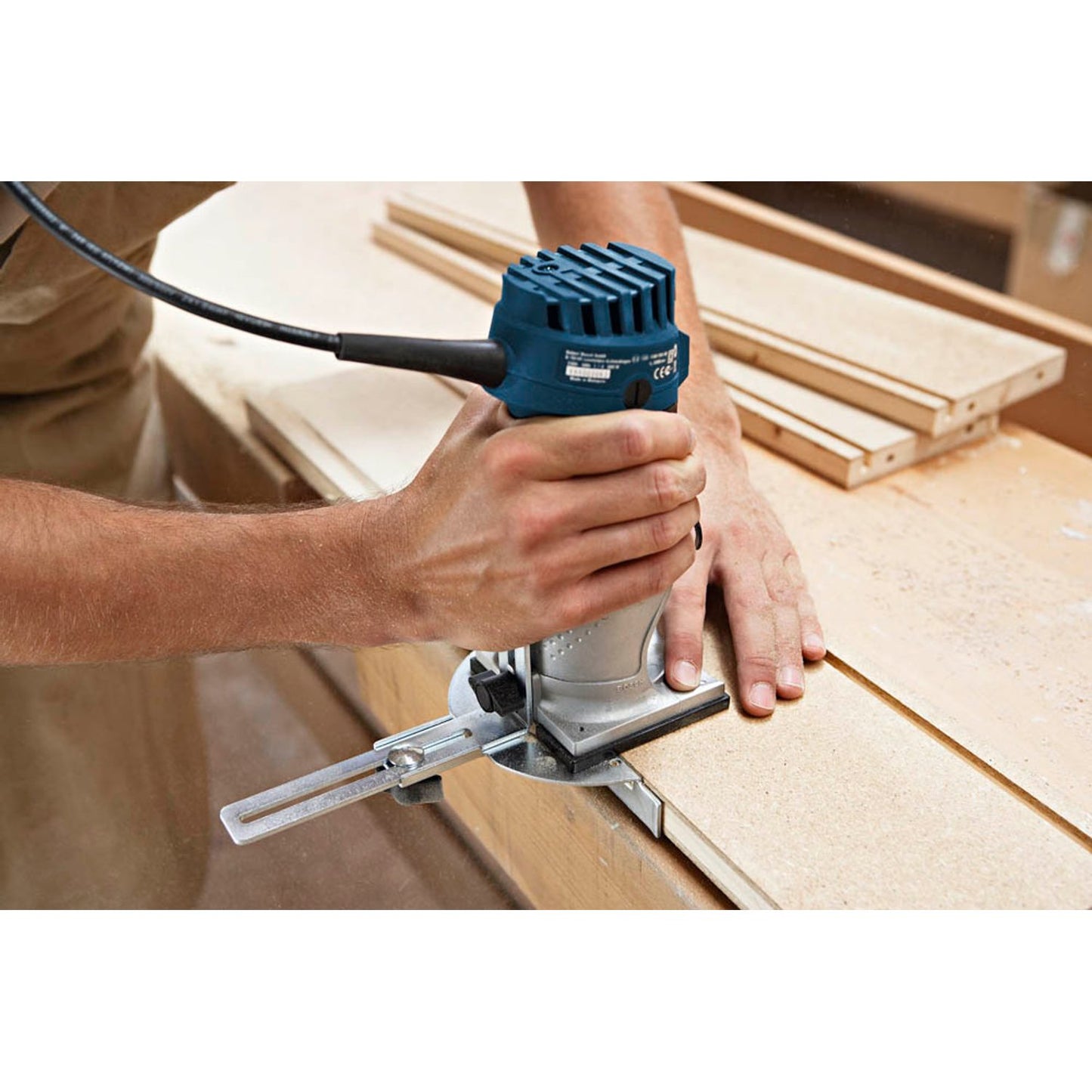 BOSCH Professional GKF 600 Kantenfräse 600 W | 060160A100