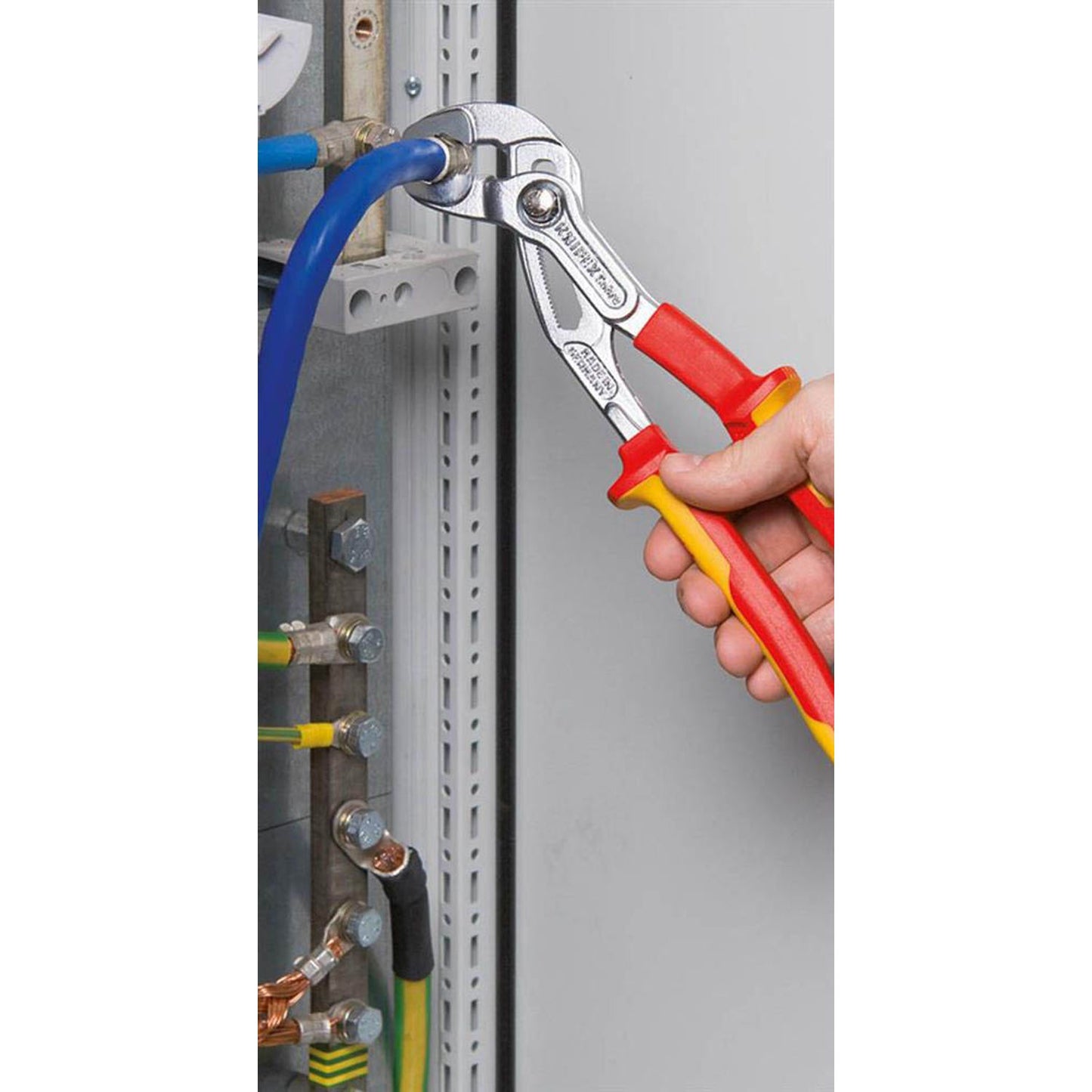 KNIPEX Wasserpumpenzange Cobra® VDE verchromt 25,0 cm | 87 26 250