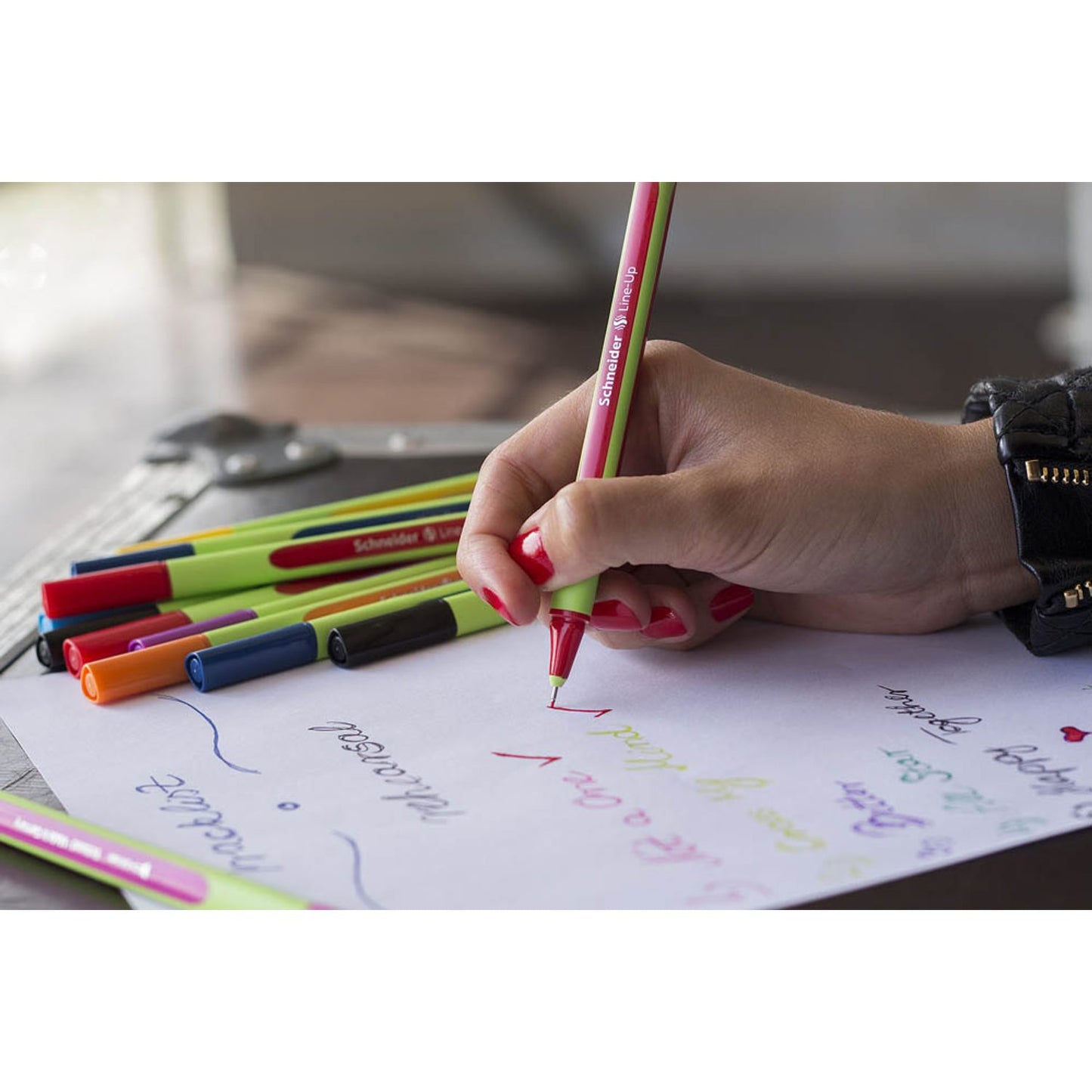 Schneider + 1 GRATIS: Line-Up Fineliner farbsortiert 0,4 mm, . + GRATIS 1 Fineliner | 191086 | 1 Aktionspack = 5 St.