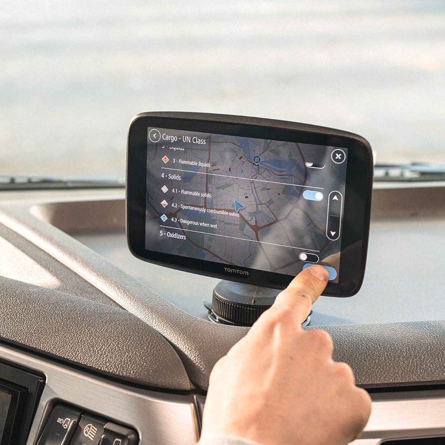 TomTom GO Expert Plus EU 7 Navigationsgerät 17,8 cm (7,0 Zoll) | 40-55-9299