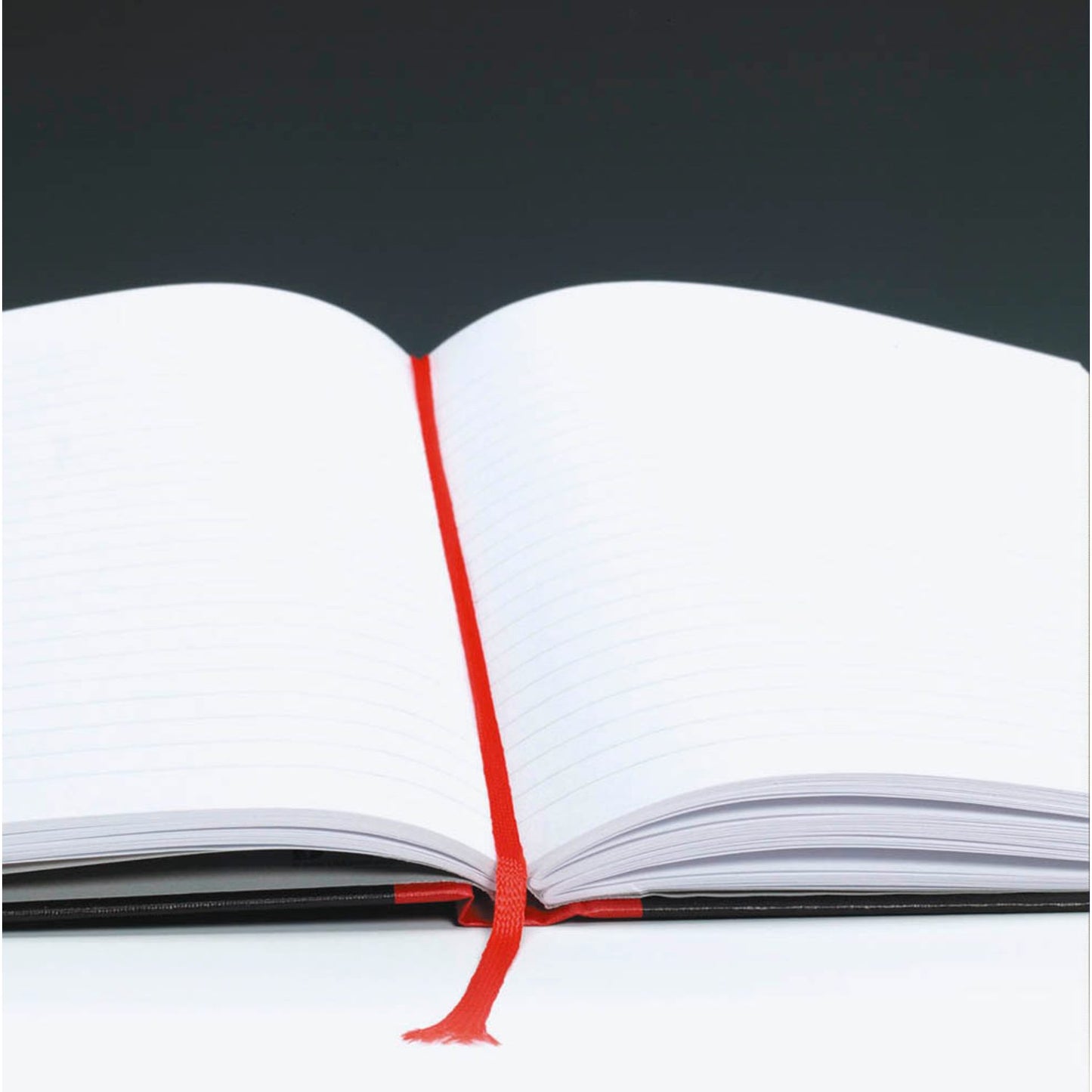 OXFORD Notizbuch Black n' Red DIN A4 kariert, schwarz Hardcover 192 Seiten | 400047607