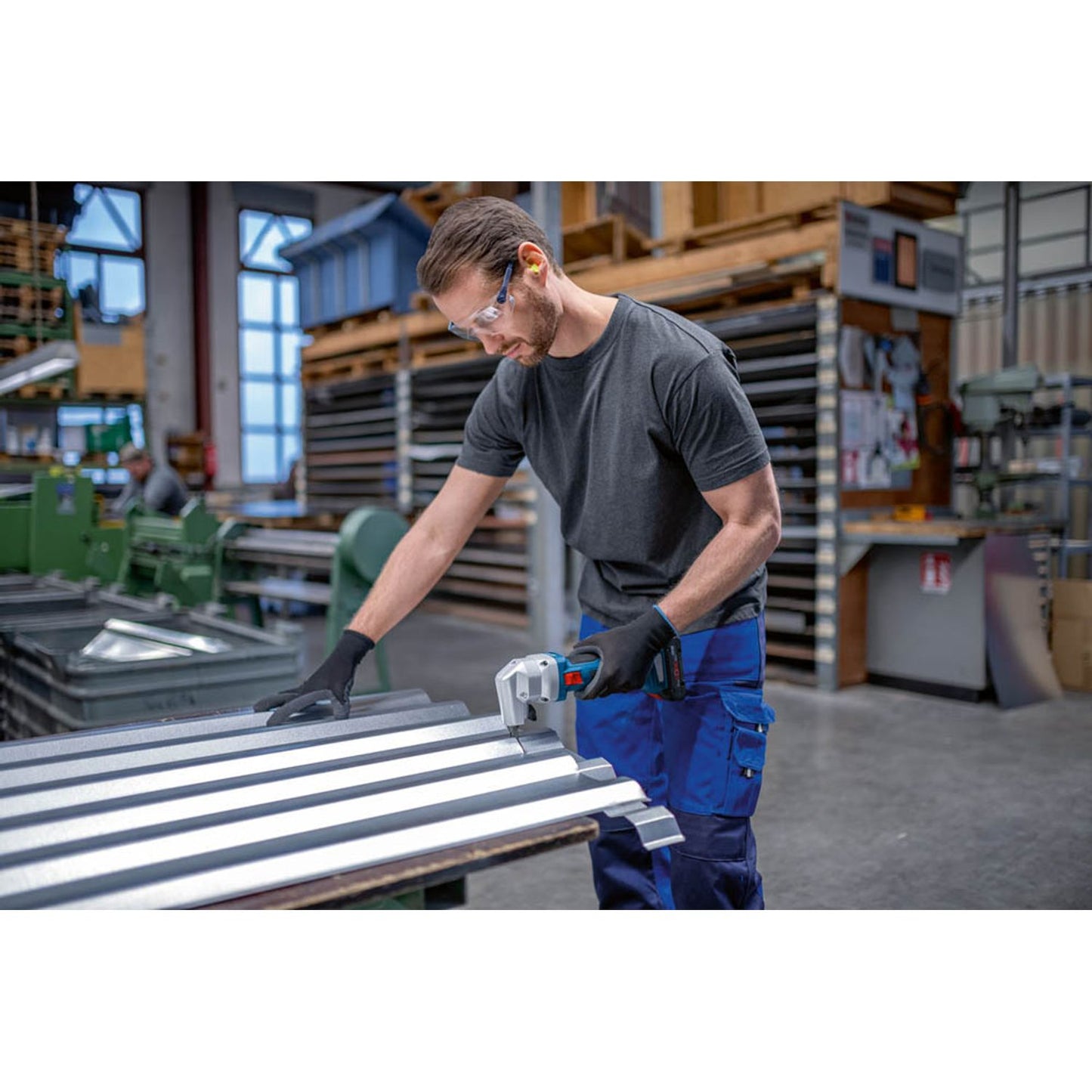 BOSCH Professional GNA 18V-16 E Akku-Blechschere 18,0 V, mit 2 Akkus | 0 601 529 601