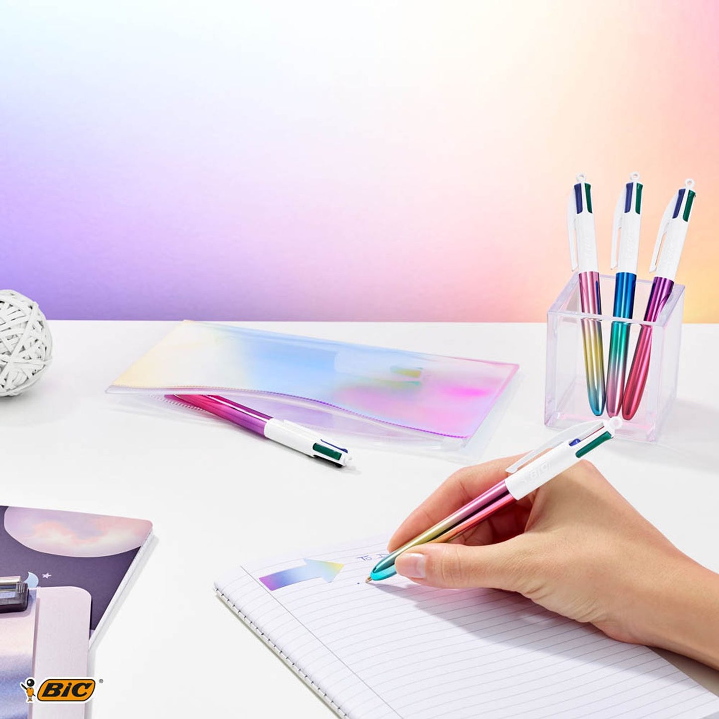 BIC 4-Farben-Kugelschreiber GRADIENT mehrfarbig, Schreibfarbe: farbsortiert | 511034