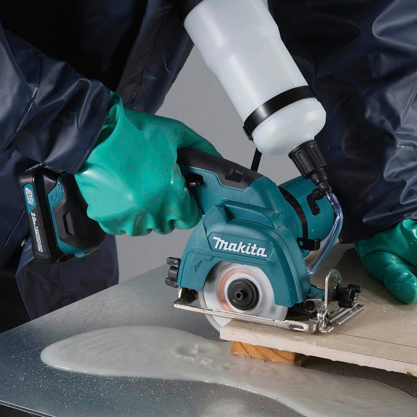makita Akku-Glas- und Fliesenschneider 12,0 V, mit 2 Akkus | CC301DSMJ