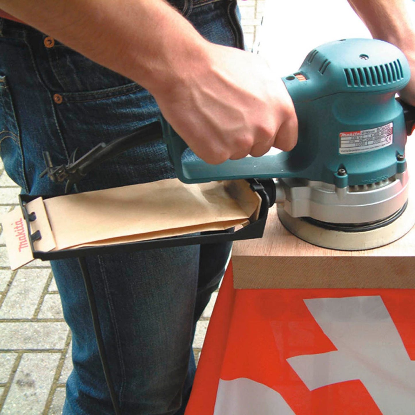makita Exzenterschleifer 310 W | BO6030JX