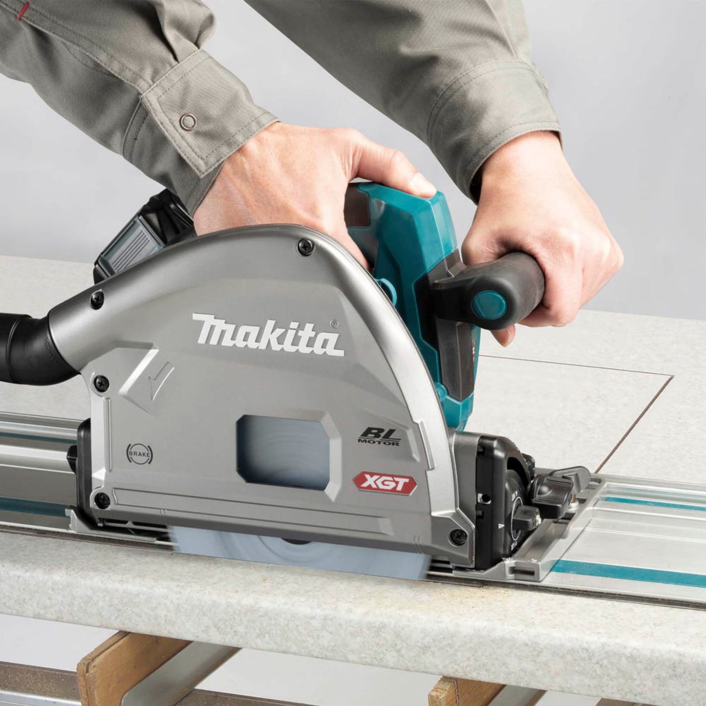 makita Akku-Tauchsäge 40,0 V max., ohne Akku | SP001GZ03