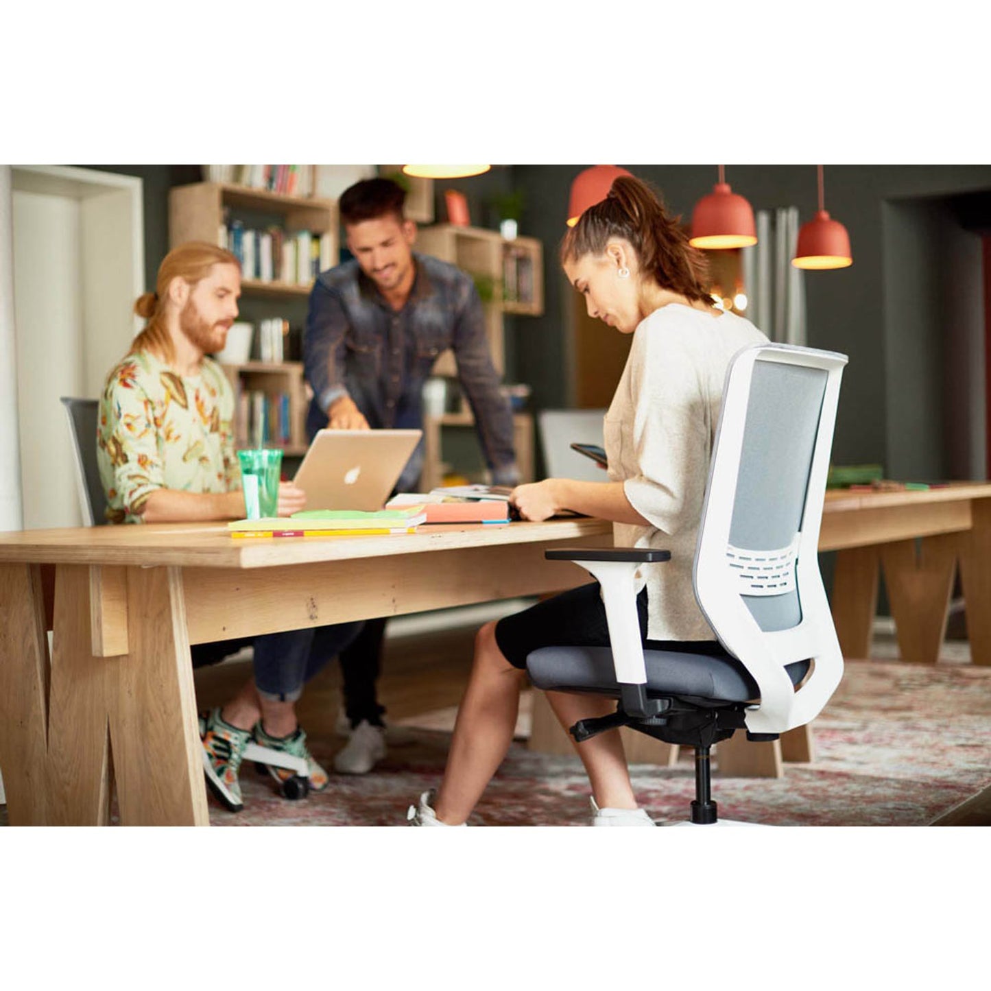 Trendoffice by Dauphin Bürostuhl to-sync work mesh, Stoff weiß, Gestell weiß | 9242SY2FVKVW