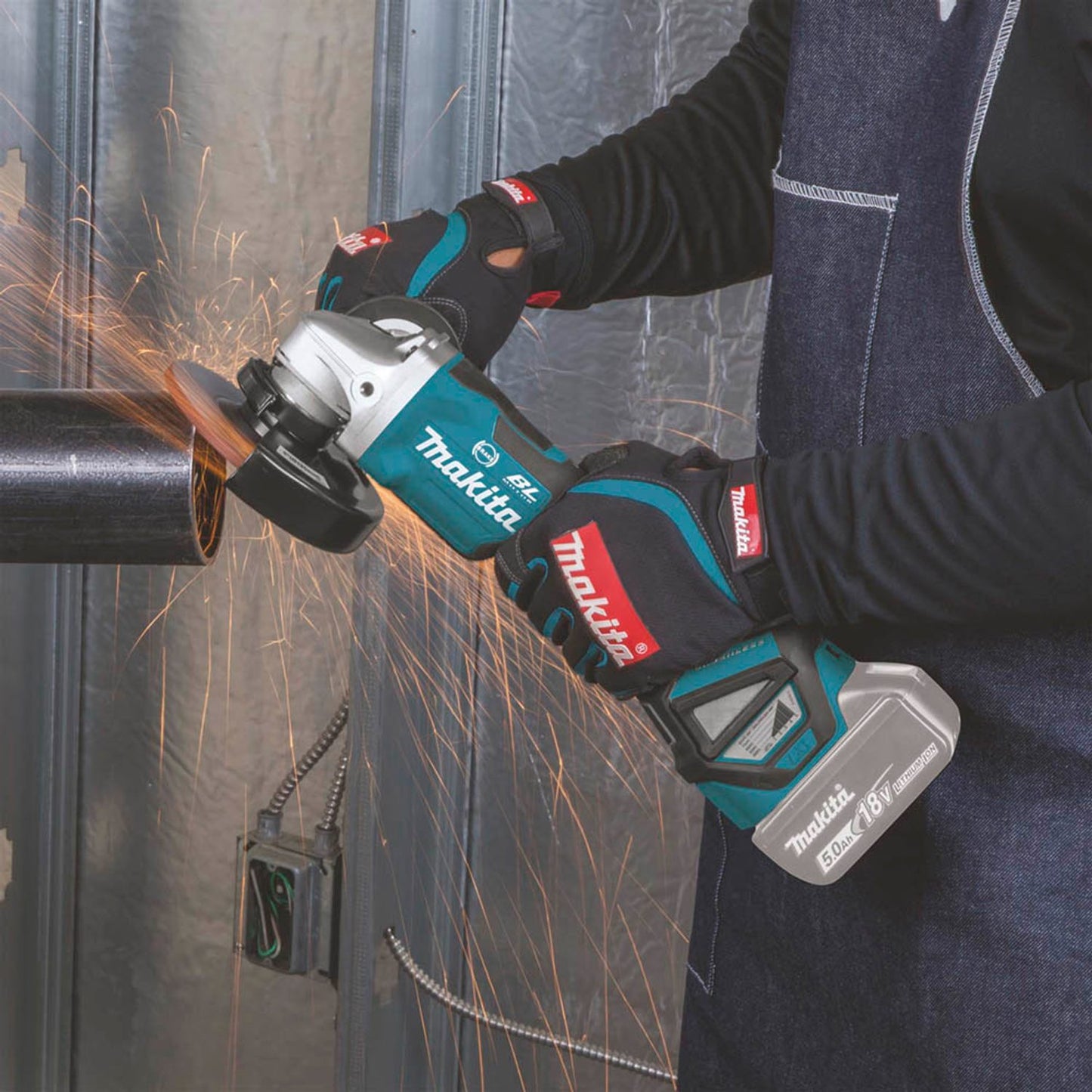 makita Akku-Winkelschleifer 18,0 V, mit 2 Akkus | DGA517RTJ