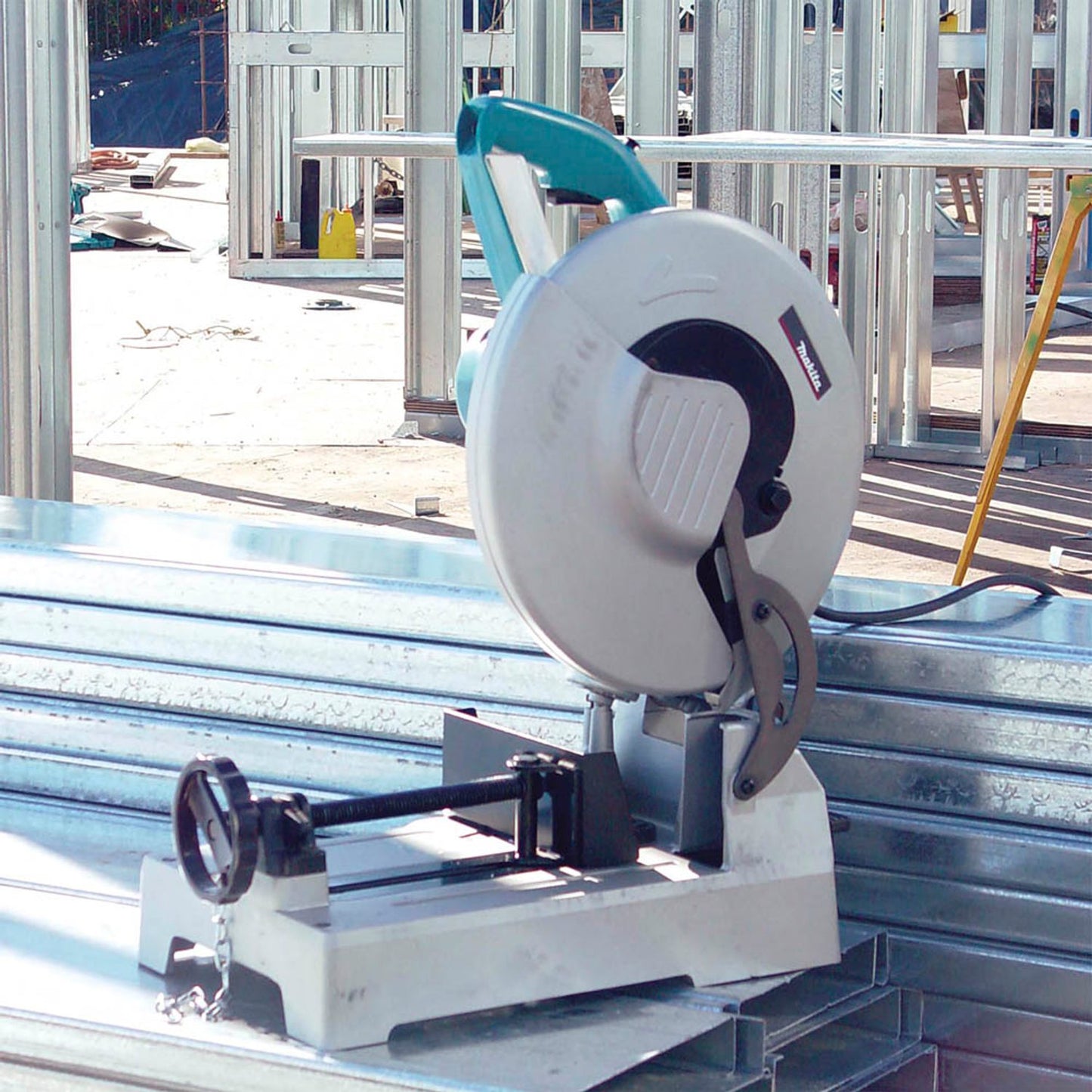 makita Metallkreissäge, ohne Akku | LC1230N