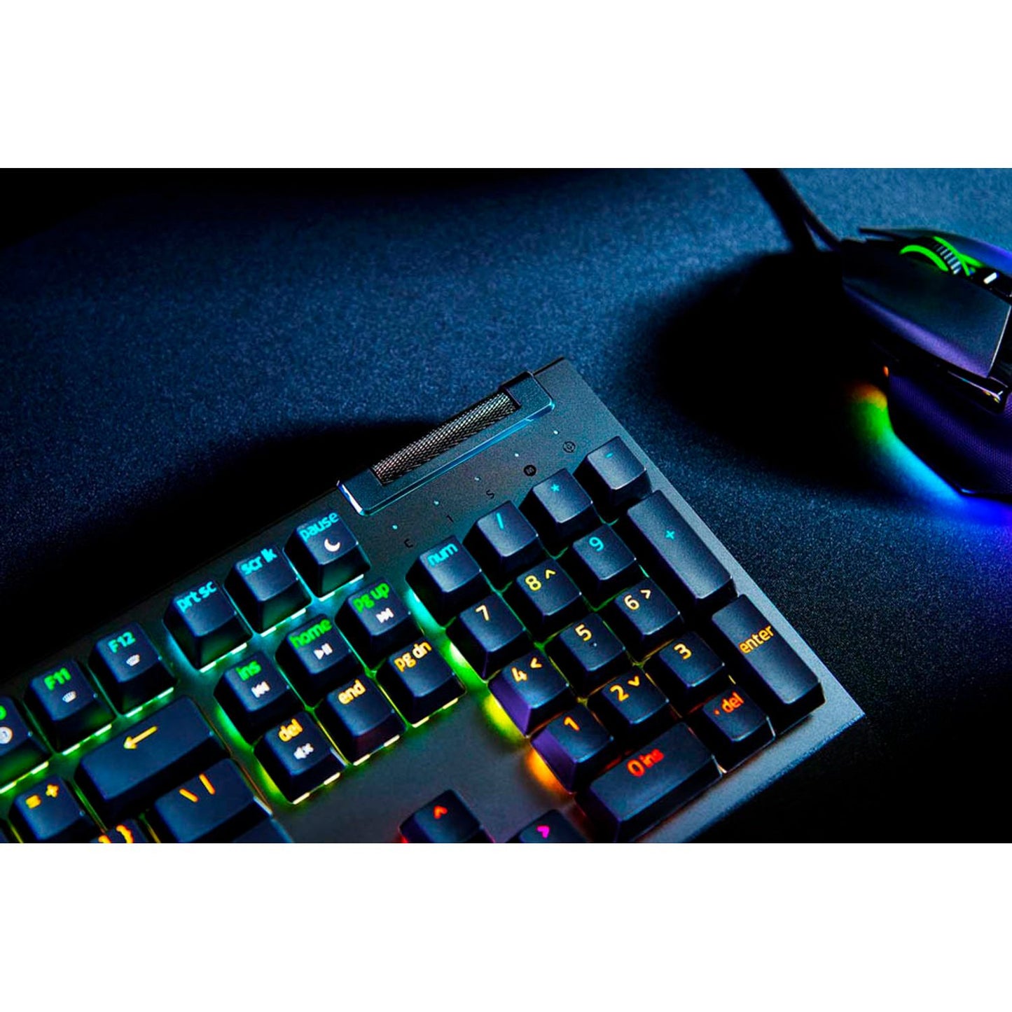 RAZER BlackWidow V4 X Gaming-Tastatur schwarz | RZ03-04700400-R3G1