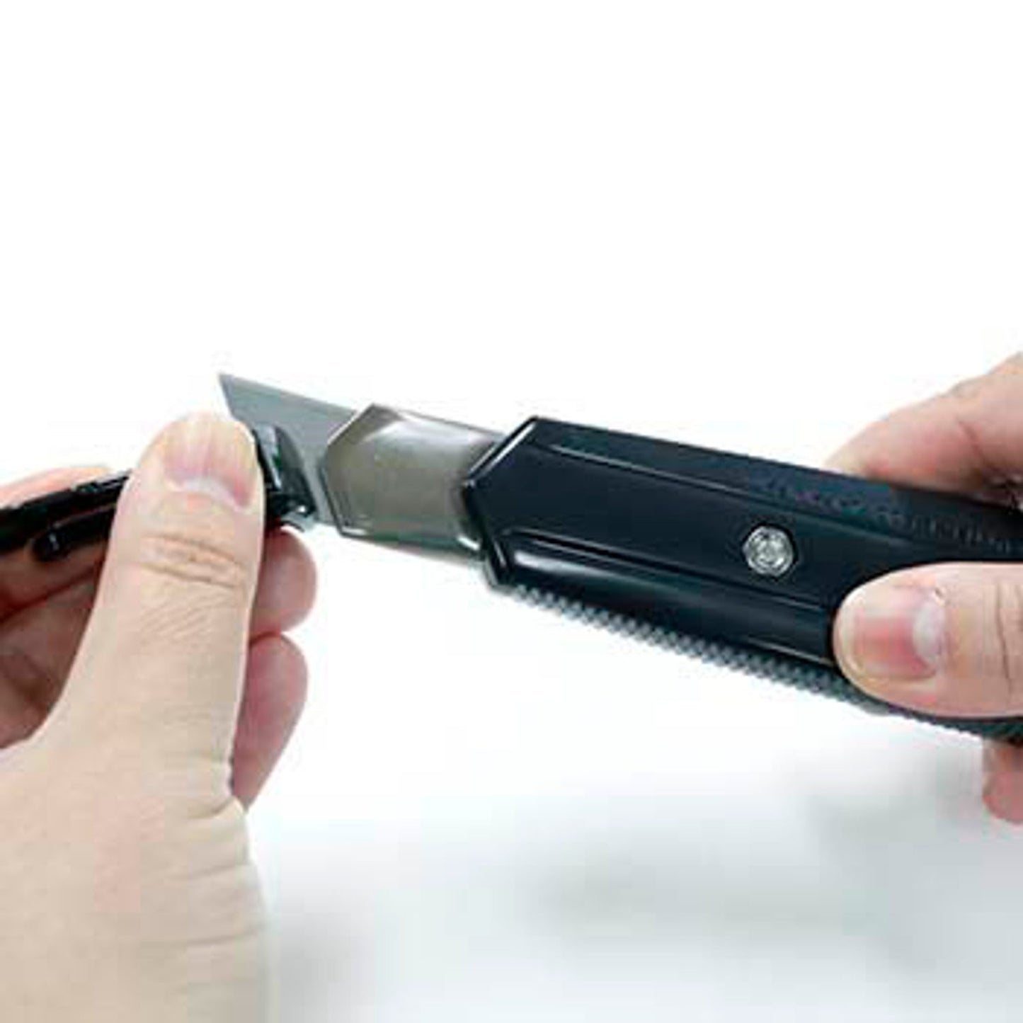 NT eL-500 Cuttermesser schwarz 18 mm | H1310510