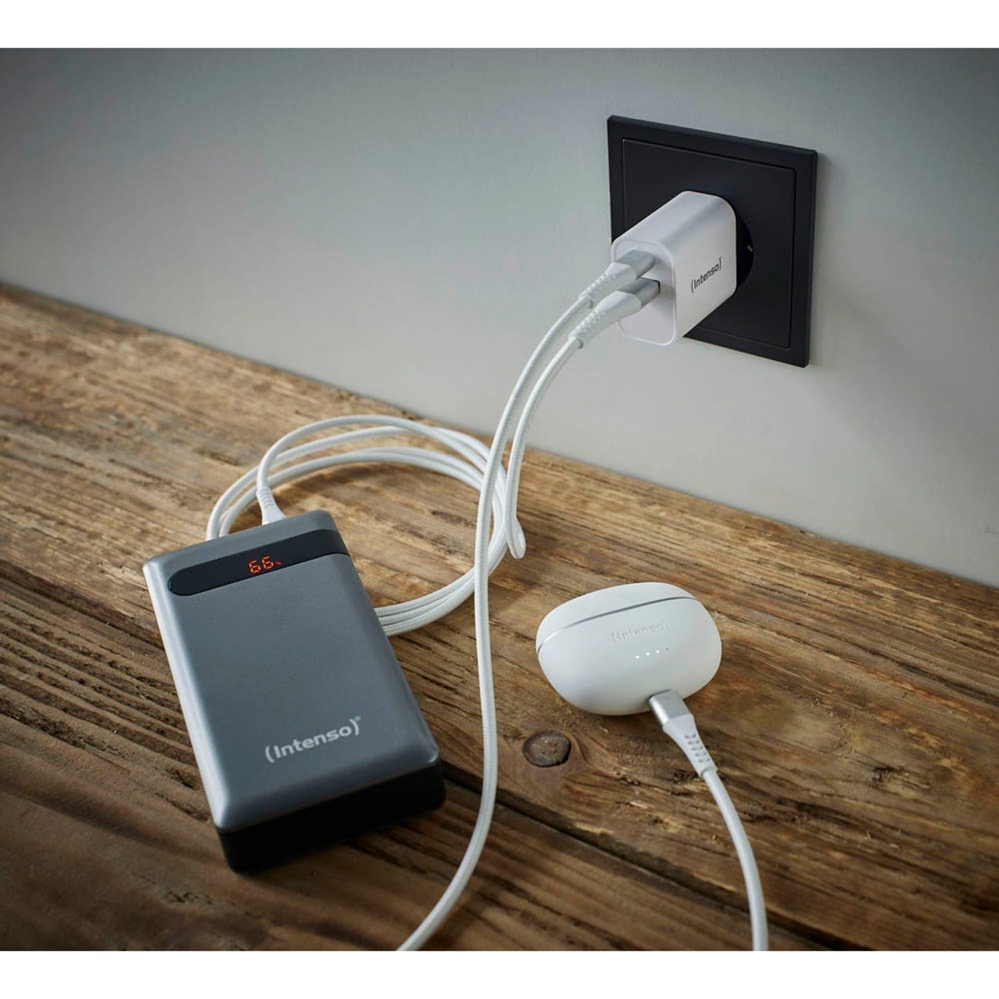 Intenso W30AC Ladeadapter weiß, 30 Watt | 7803012