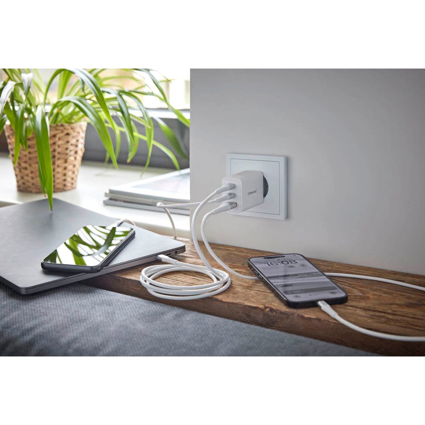 Intenso W65ACC GaN Ladeadapter weiß, 65 Watt | 7806512