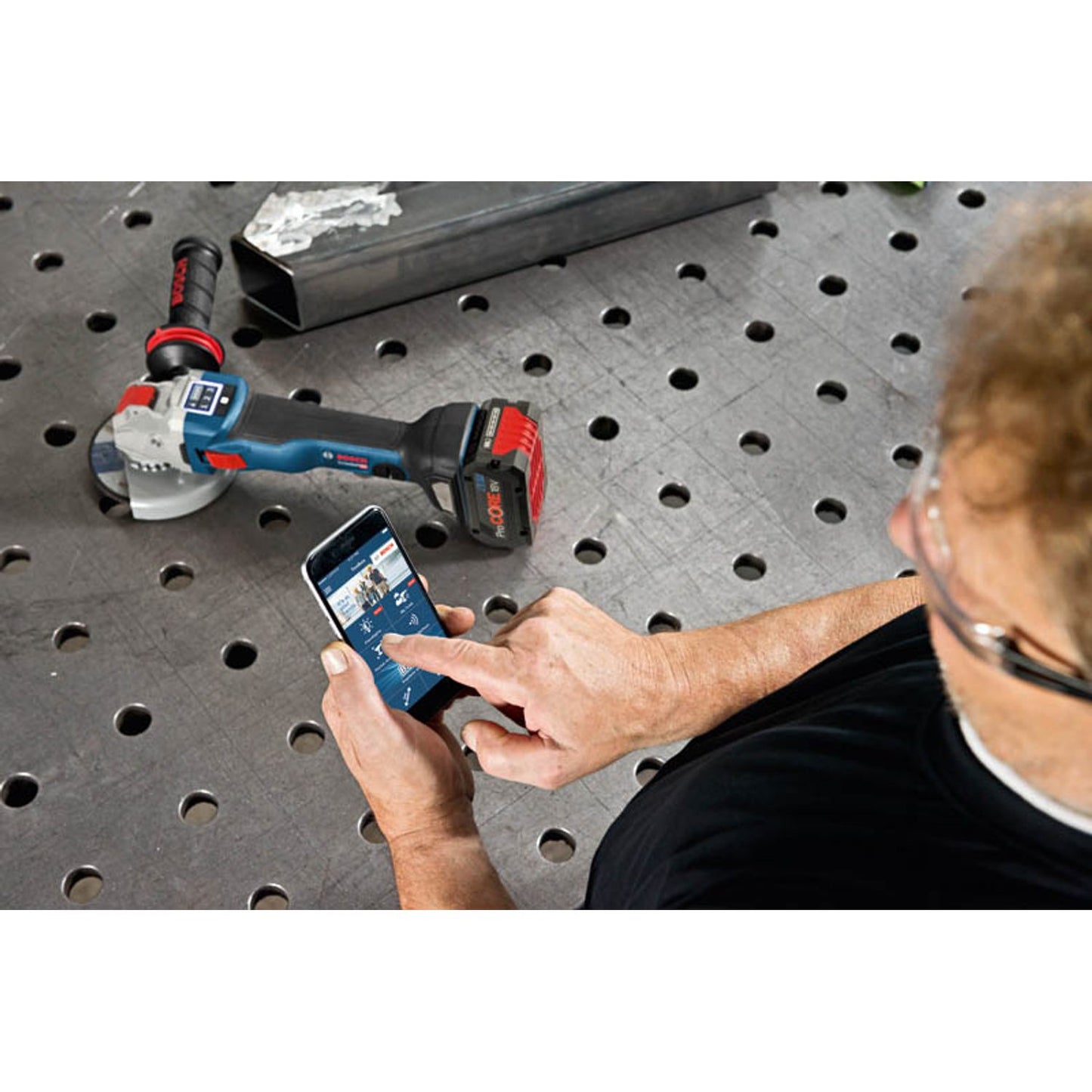 BOSCH Professional AKTION: GWX 18V-10 SC Akku-Winkelschleifer-Set 18,0 V, ohne Akku mit Prämie nach Registrierung | 06017B0400
