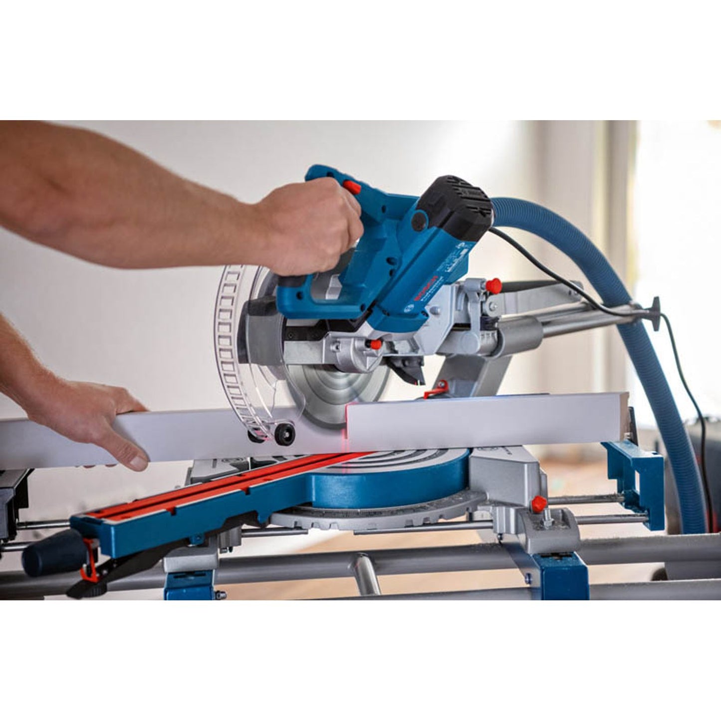 BOSCH Professional GCM 305-216 D Kappsäge 1.200 W | 0601B49000