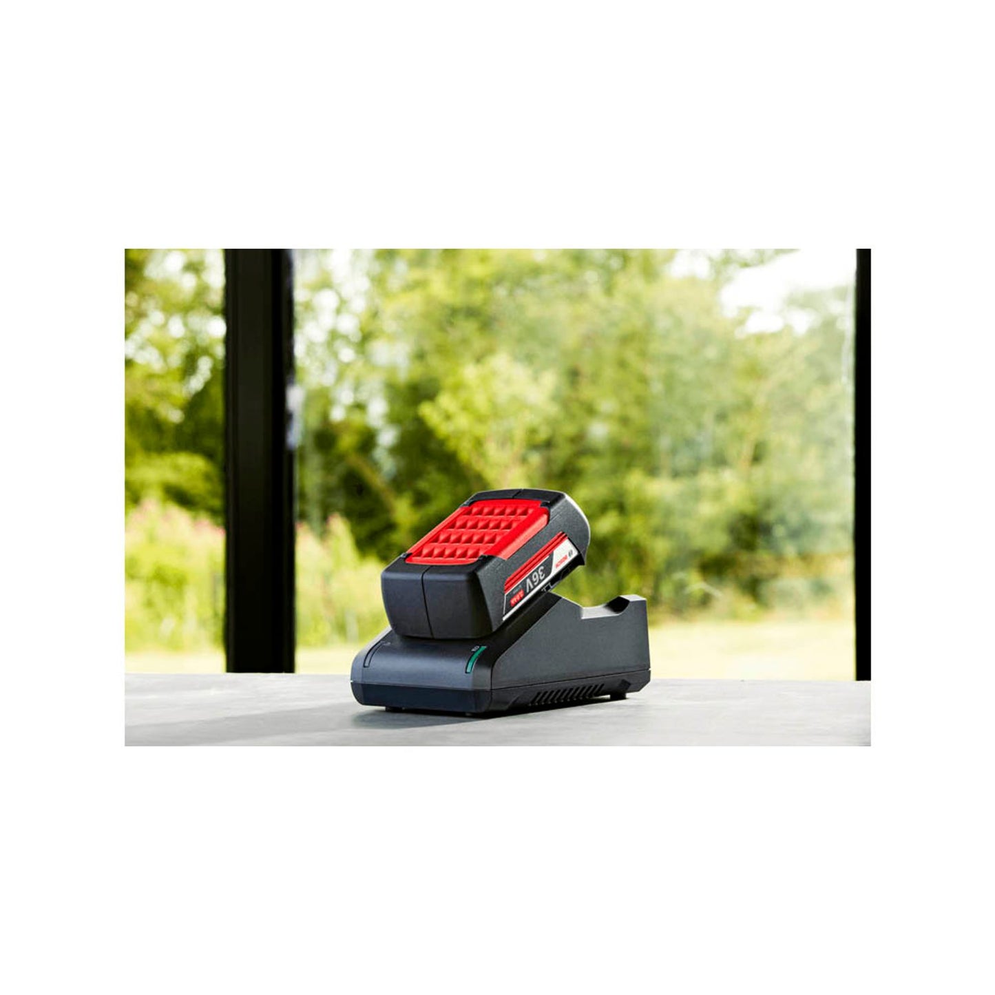 BOSCH Home & Garden Werkzeugakkus mit Ladegerät Starter-Set 36V Li-Ion 2,0 Ah | F016800609