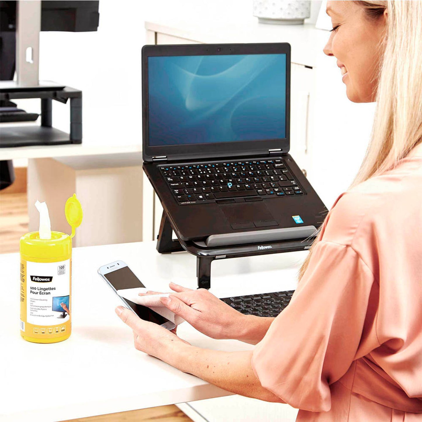 Fellowes Bildschirm-Reinigungstücher 1-lagig weiß, 100 Tücher | 9970311 | 1 Pack = 100 Tücher